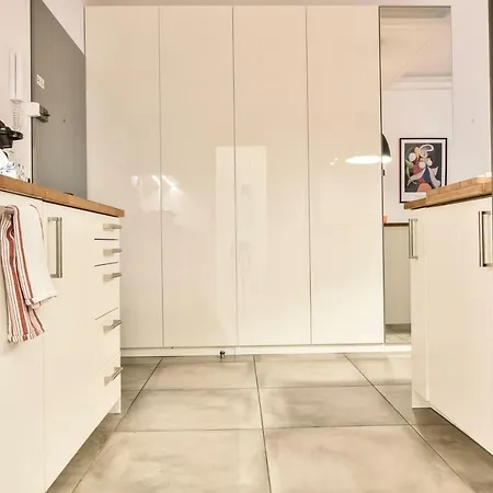 Apartment Smulikowskiego 2 *