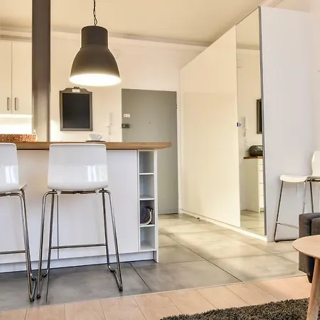 Apartment Smulikowskiego 2 *